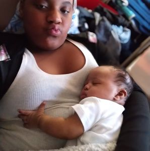 Meet your Posher, Dania